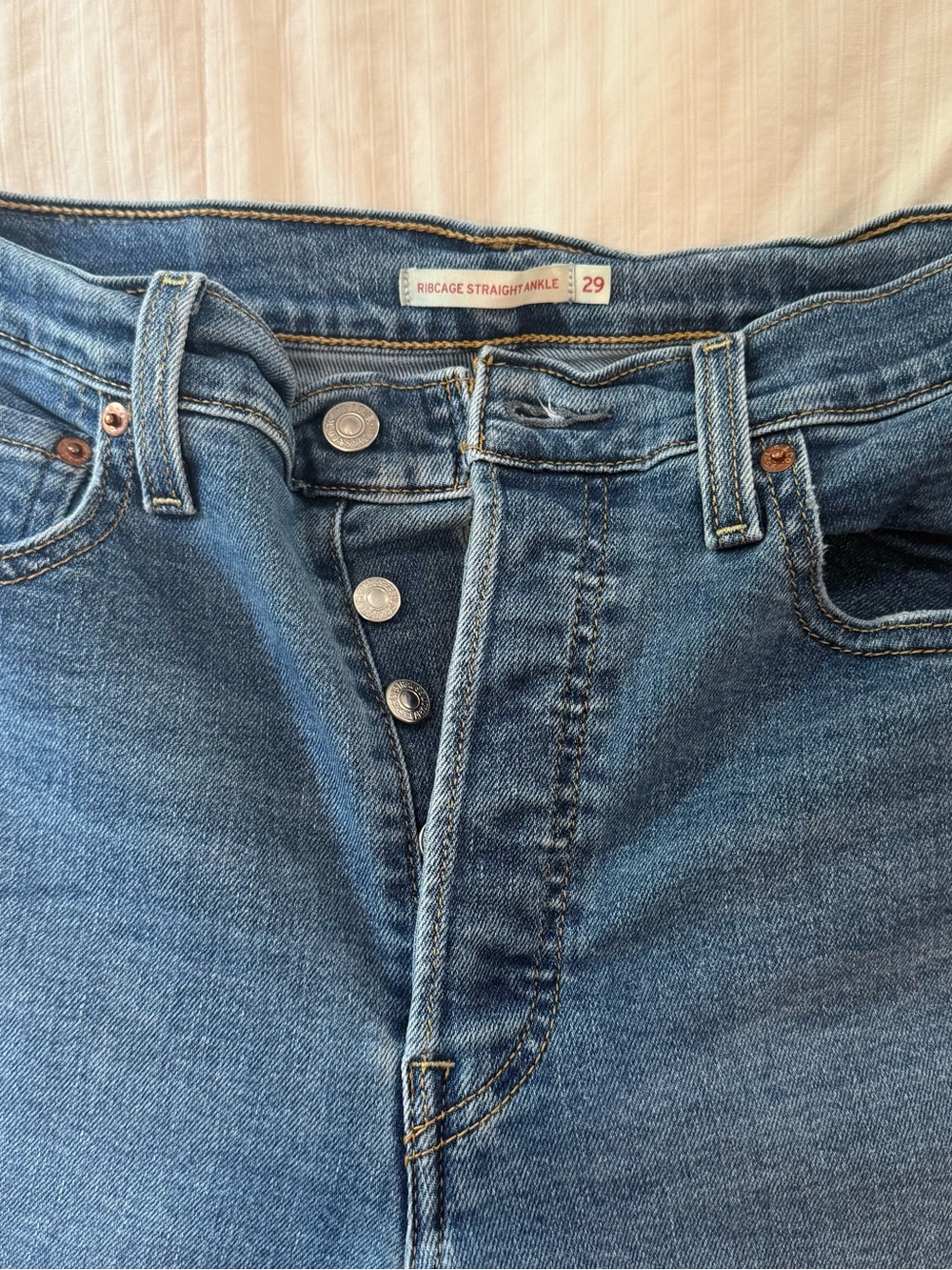 Levi's Women's Straight-Leg Jeans in Medium Blue Denim - Picture 2 of 3